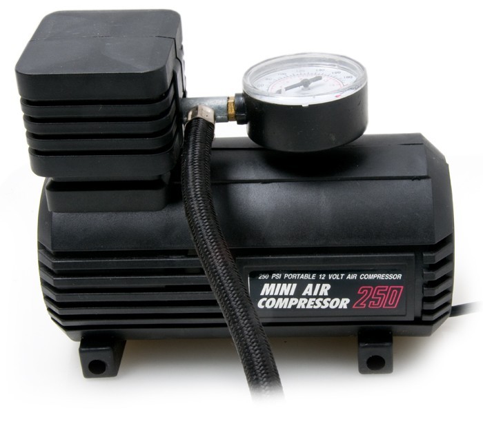 MiniKompressor 12V 18bar Manometer KFZAdapter Luftschlauch Düse MK12