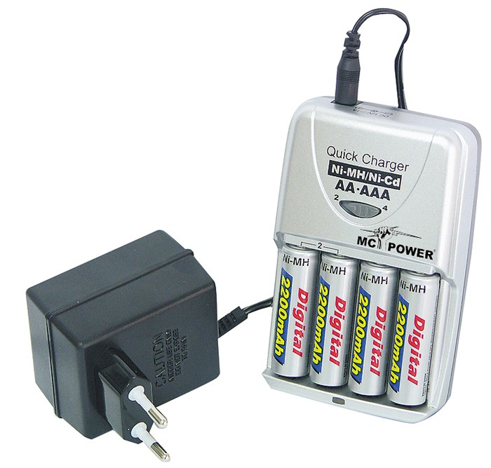Akku-Ladegerät V-2200 turbo incl. 4x 2200 mAh Akkus